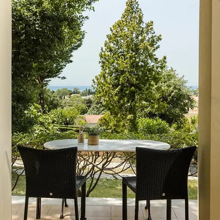 Ξενοδοχείο Century 4*